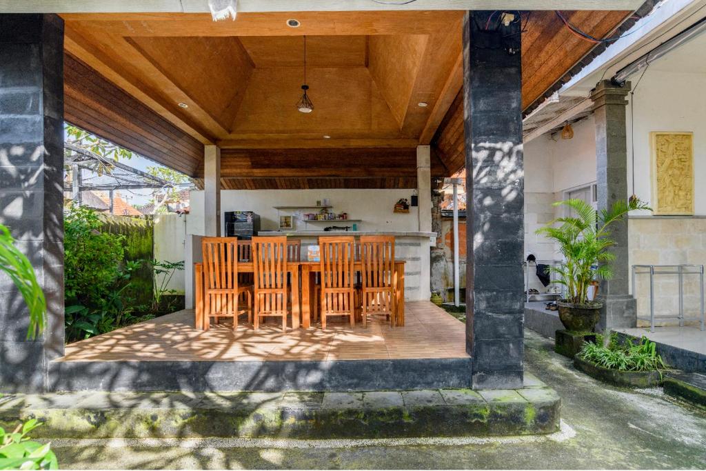 pondok-chesia-canggu1.jpg